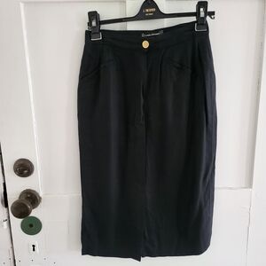 Louis Feraud Classic Black Pencil Skirt